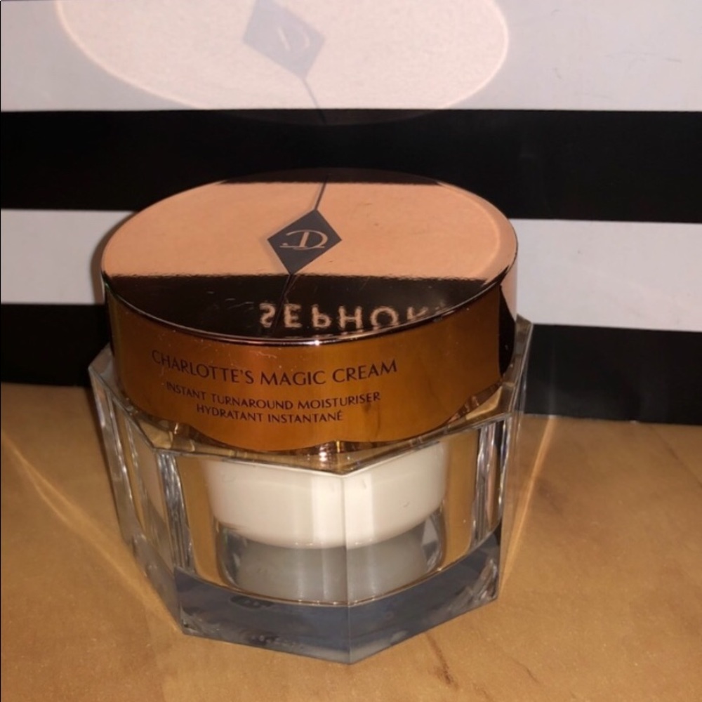 Charlotte Tilbury Magic Cream